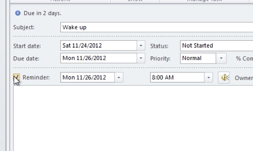 How to Set Reminders in Outlook | HowTech