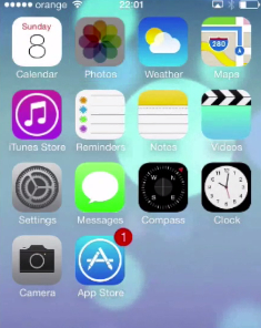 tapping „Photos” icon on iPhone running on iOS 7