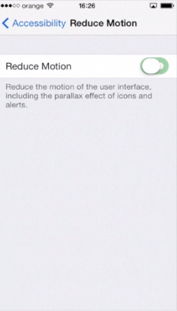 toggling „Reduce Motion” to „ON” on iPhone running on iOS 7