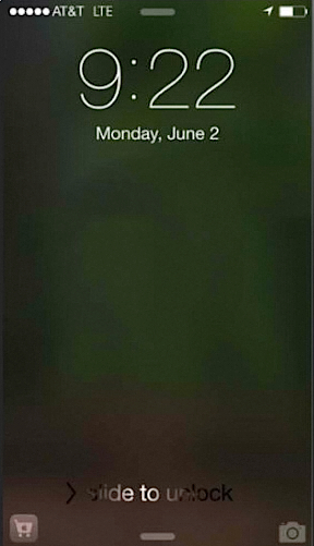 App Store icon appearing on Lock Screen of an iPhone running on iOS8